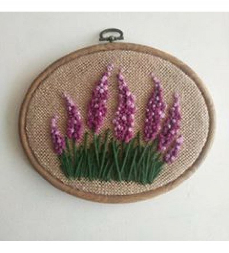 Embroidery in oval frames